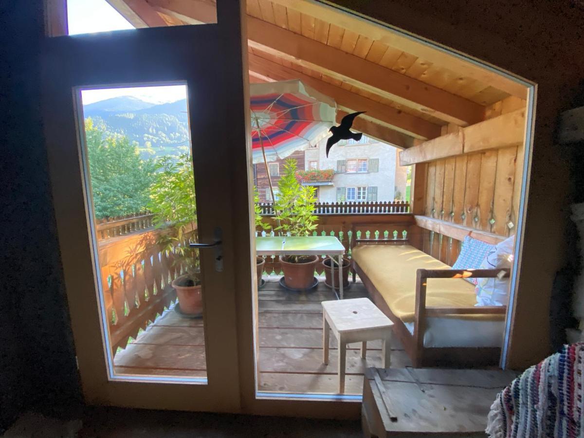 Bed and Breakfast Casa Vegana Trun Екстер'єр фото