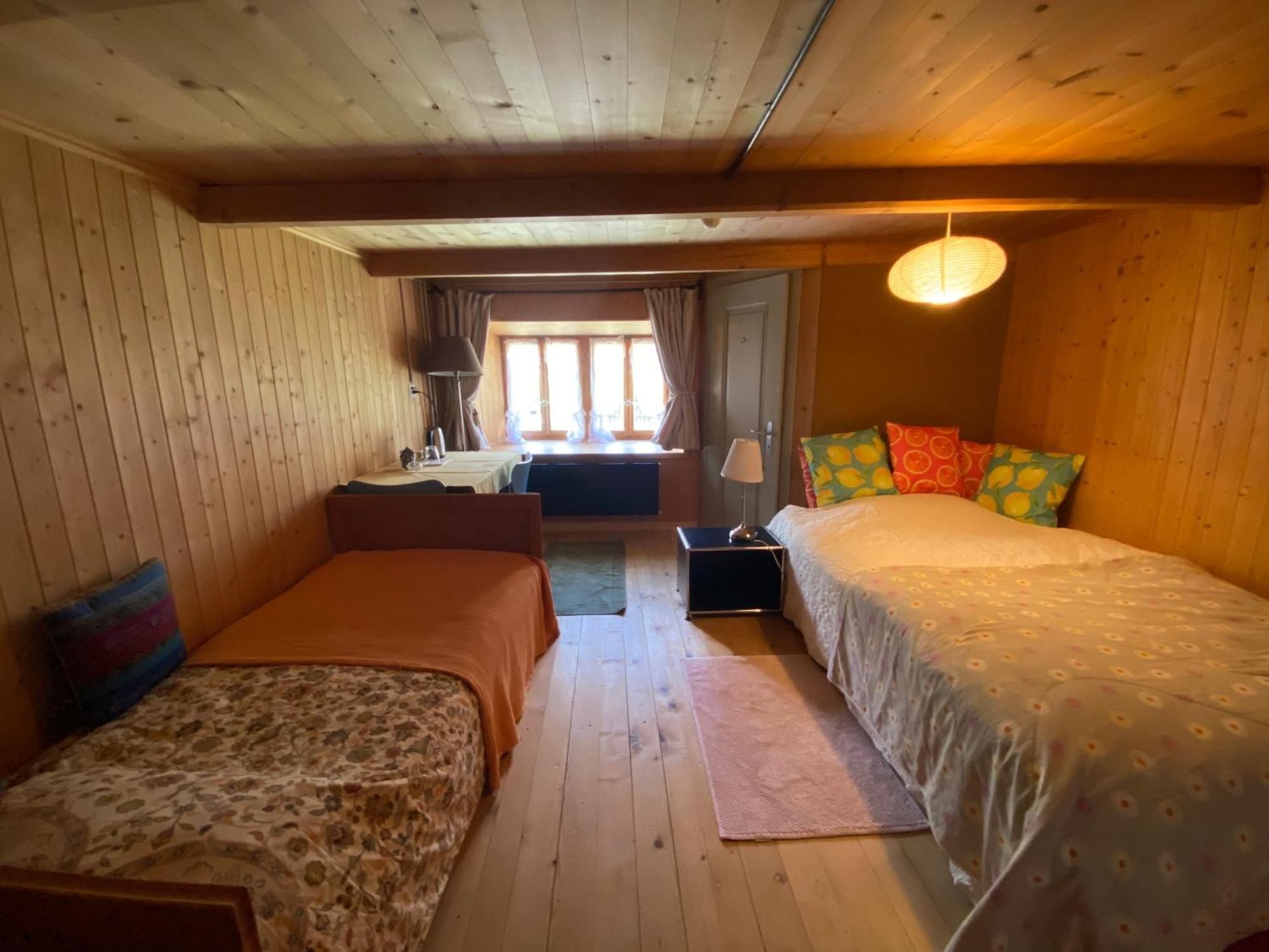 Bed and Breakfast Casa Vegana Trun Екстер'єр фото