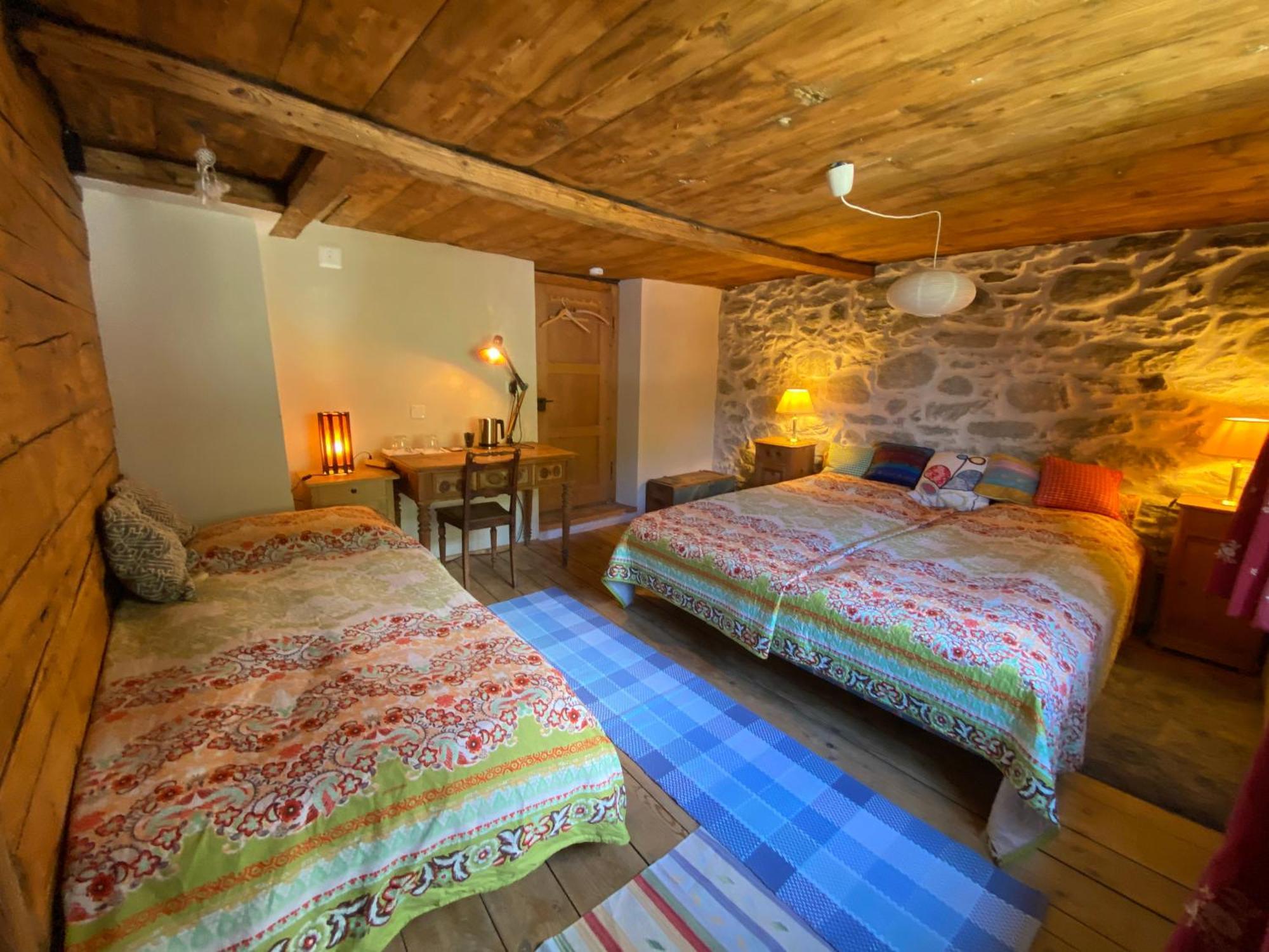 Bed and Breakfast Casa Vegana Trun Екстер'єр фото